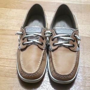 Women's 7.5, Tan and Gold metallic, Sperry brand shoes